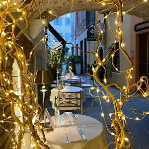 https://antica-dimora-desenzano.it-lombardy.com
