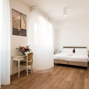 Resart Iacomus , Μπολόνια Ιταλία