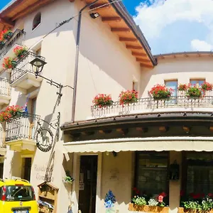 Cavallino Aparthotel Ponte Di Legno